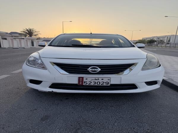 Nissan Sunny 2012 - 3