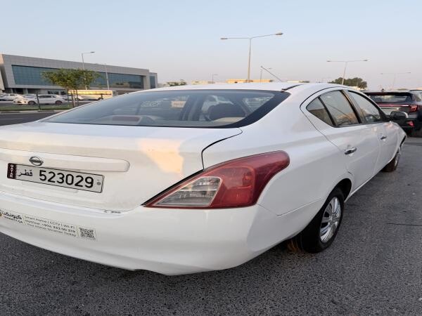 Nissan Sunny 2012 - 6