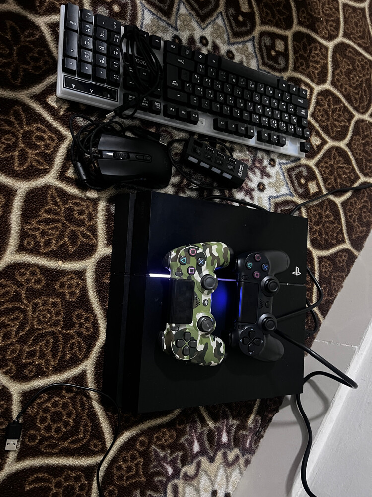 سوني فور  - 1