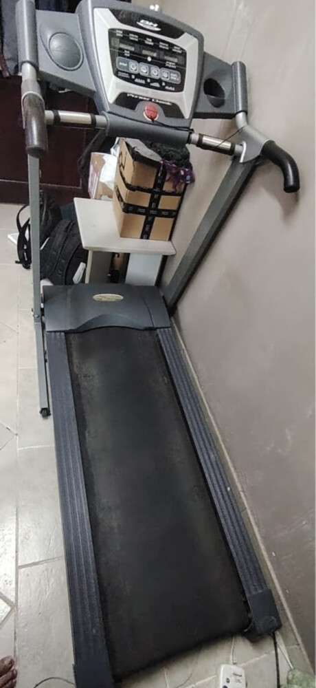 BH Fitness Pioneer Classic Treadmil - 2