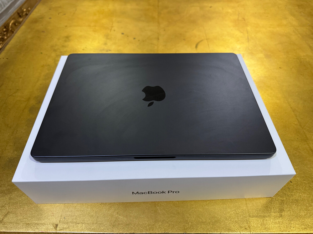 Apple MacBook Pro M5 - 7