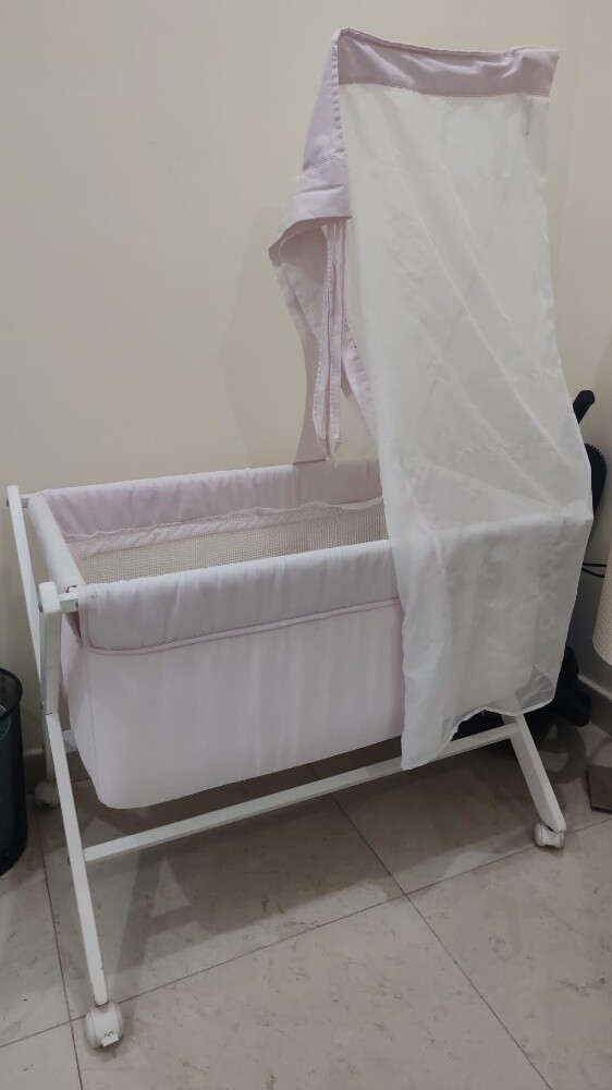 سرير اطفال شبه جديد - 2