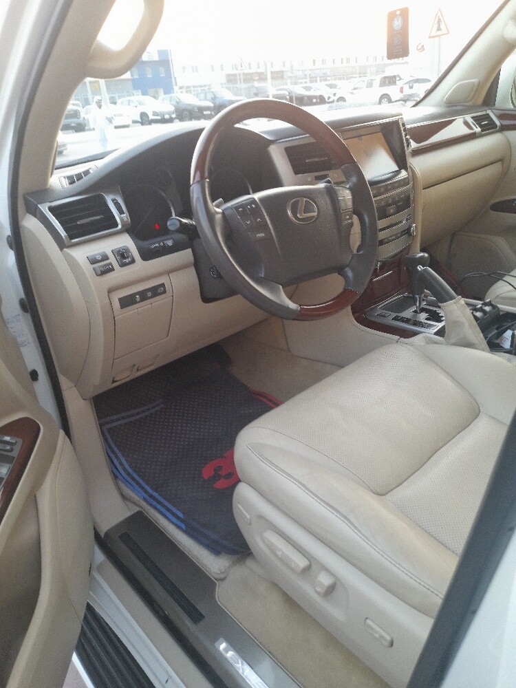 لكزس 570 موديل 2012 - 8