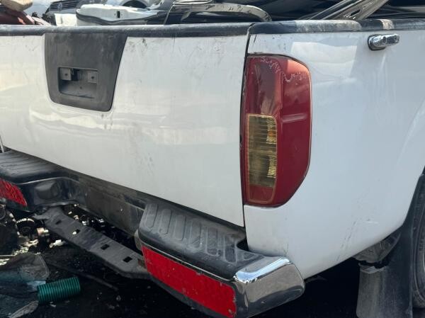 NISSAN NAVARA 2012 - 8