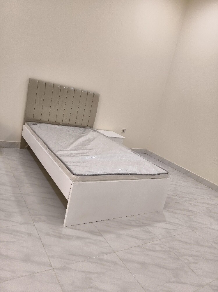 نبيع جميع أنواع مراتب الأسرة والخ - 4