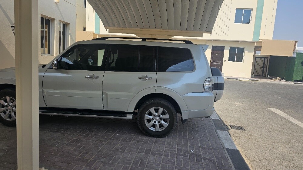 PAJERO  2017 URGENT  SALE - 3