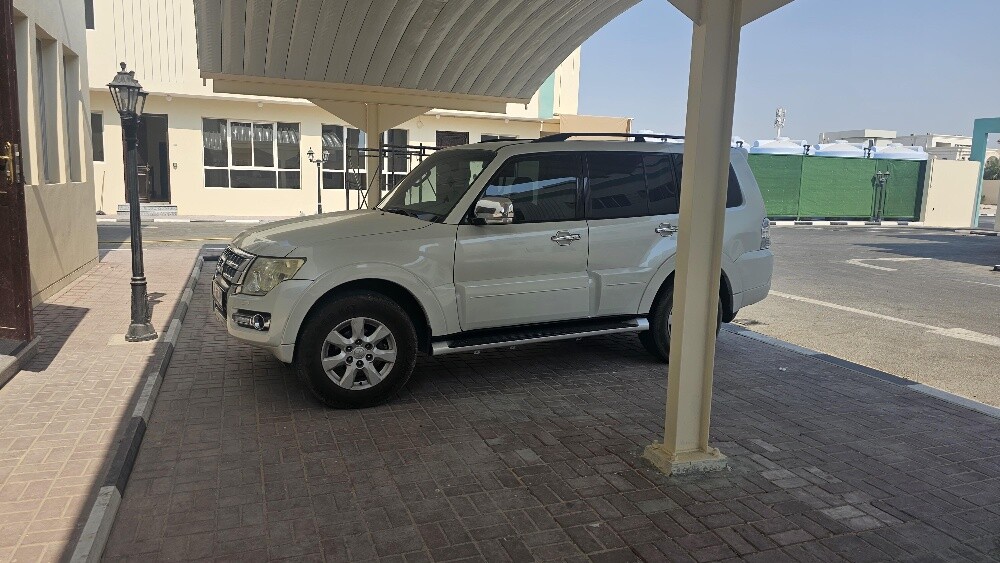 PAJERO  2017 URGENT  SALE - 1