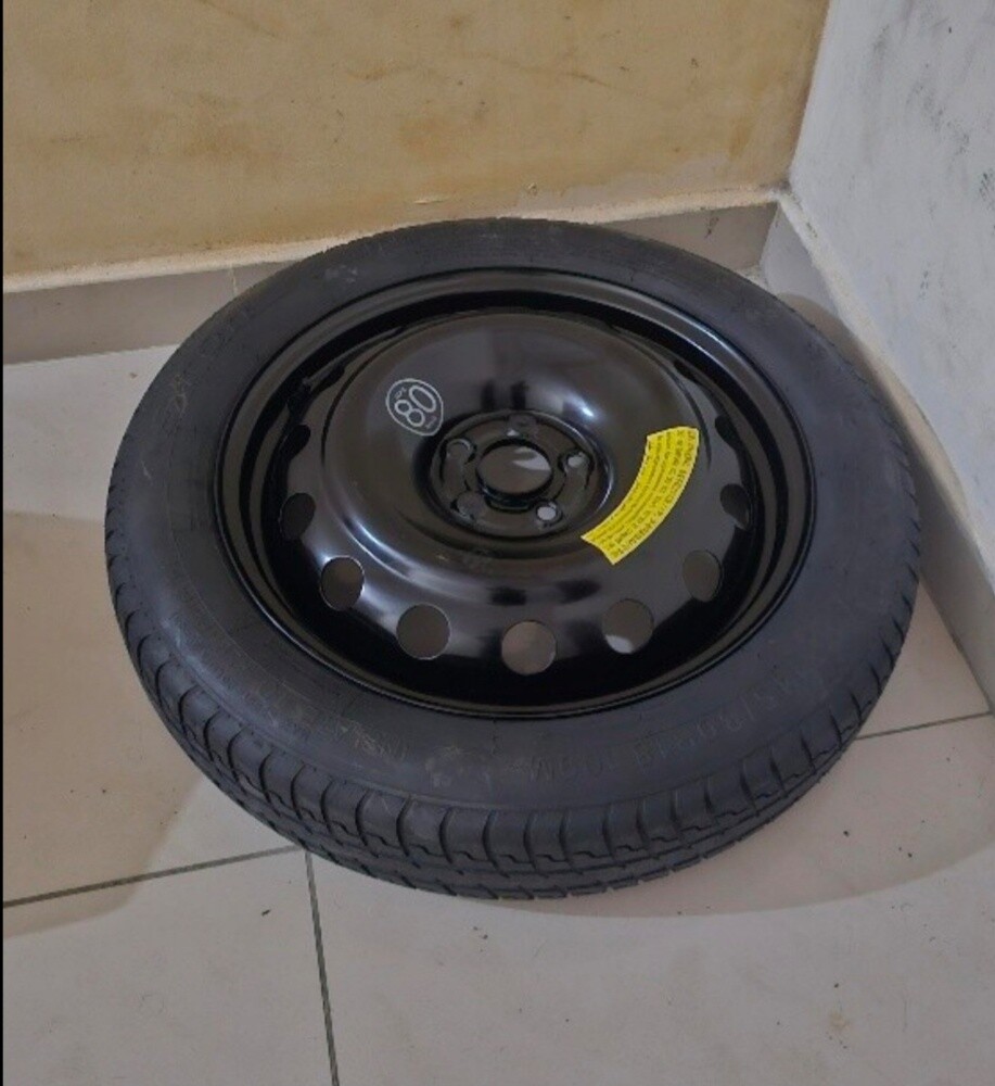 Jetour T2 Back Tyre and Tyre Box - 2