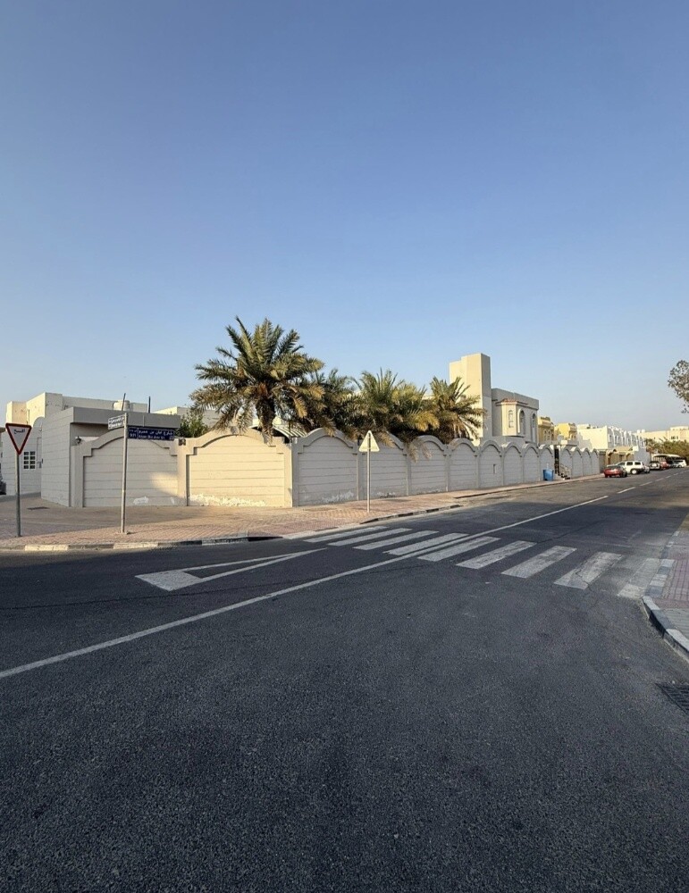 للإيجار فيلا بالسلطة - 12
