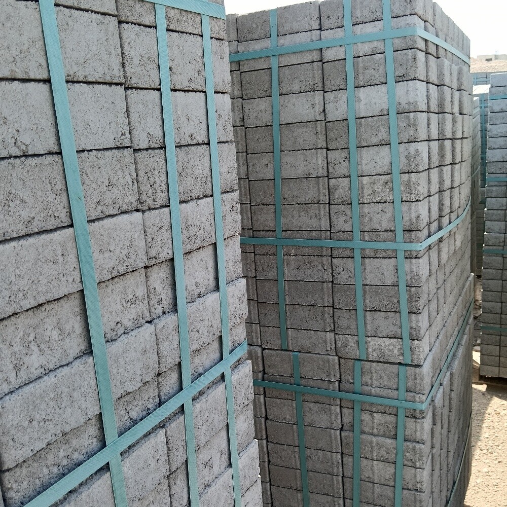 New grey interlocking pavers (6 cm - 5