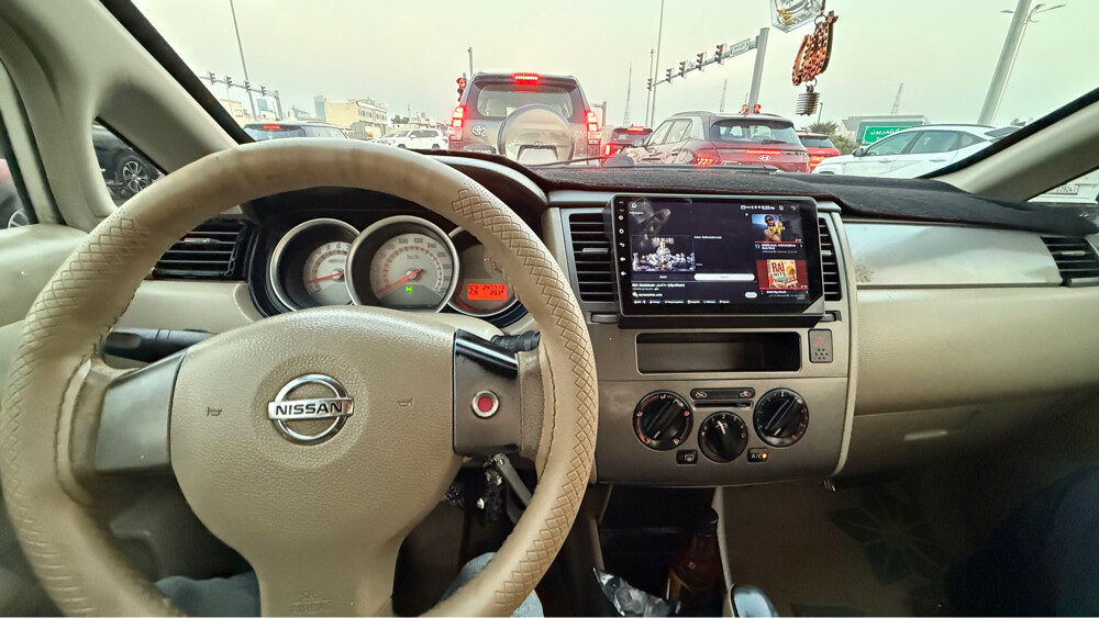 تيدا ١.٦ هاتشباك ٢٠١٠ - 18