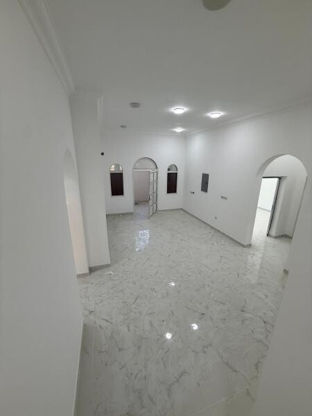 للإيجار فيلا بمعيذر - 8