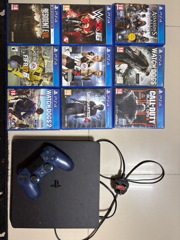 Play station 4 - 1