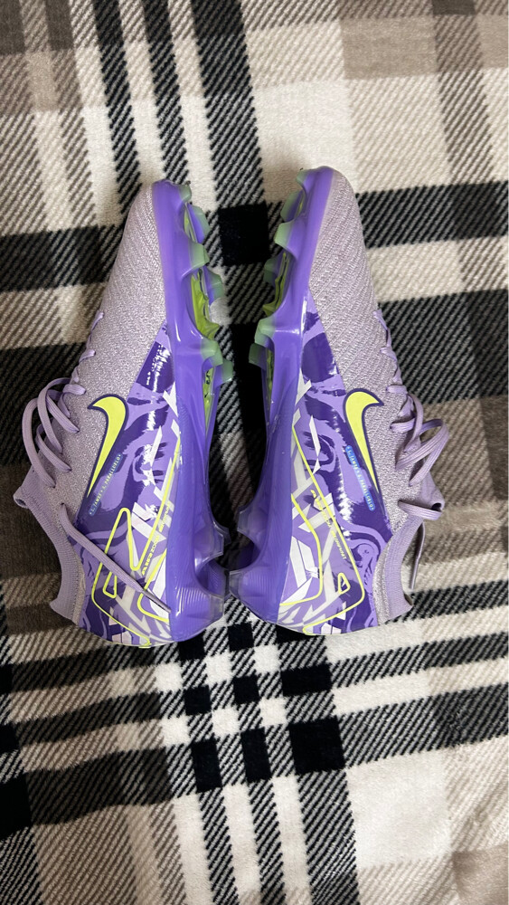 Nike football shoes original  - 1