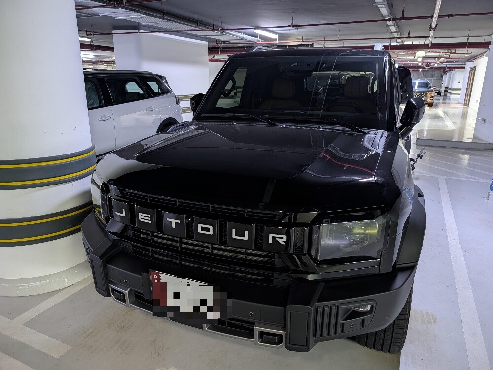 very clean , showroom condition - 4