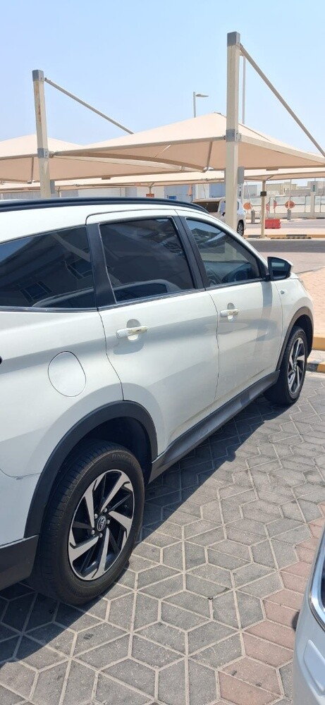 Toyota rush - 3