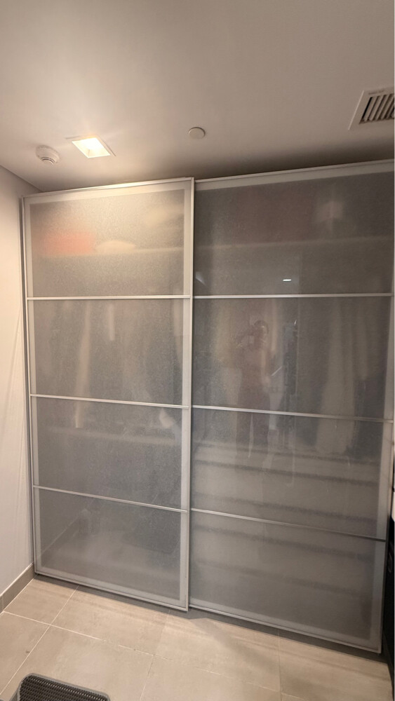 ikea closet 2m  - 2