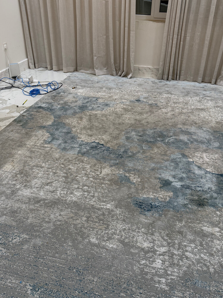 Luxury silk rug - 1