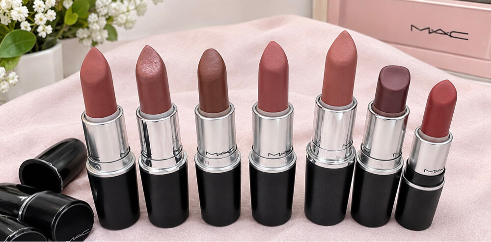 Makeup & Brush Mega-Bundle - 4