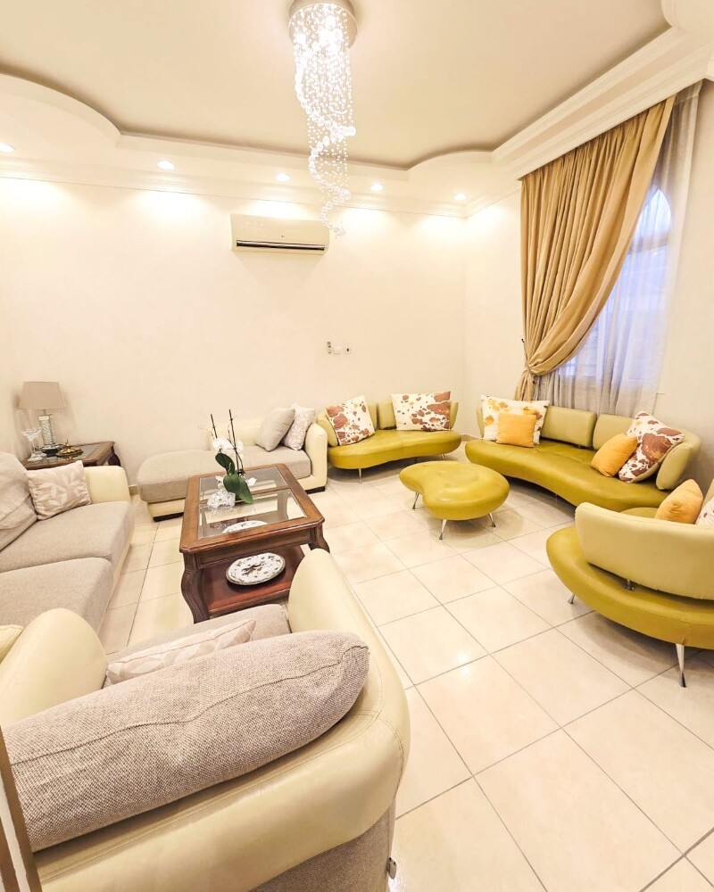 فرصة مساحة كبيرة للسكن في الخور - 3