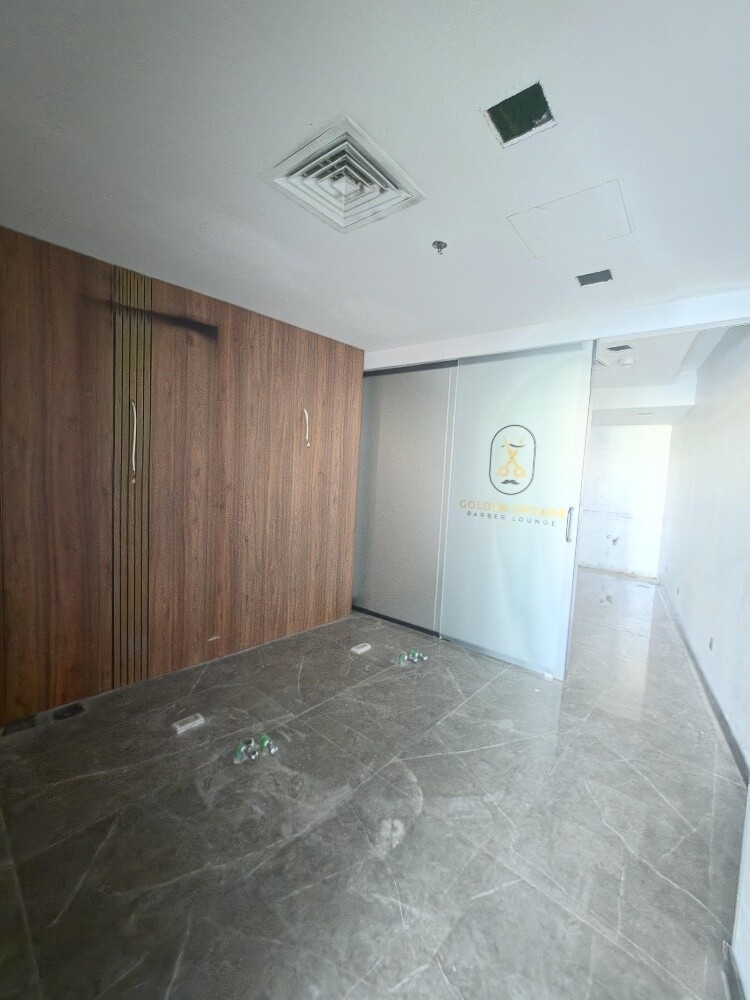 محل تجارى على شارع رئيسي - 8