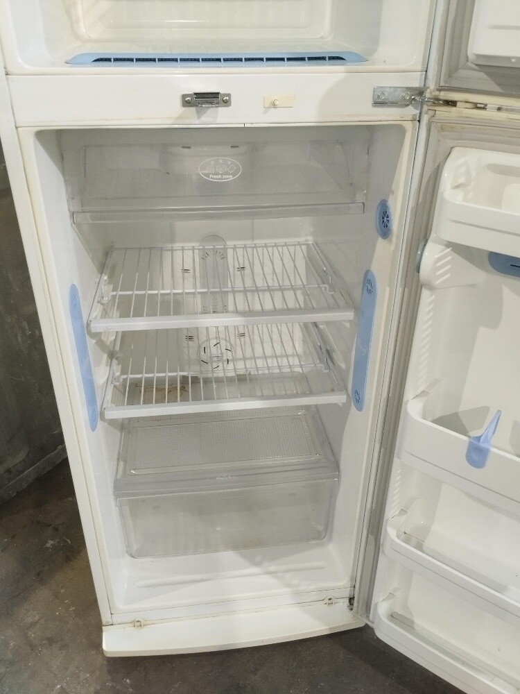 LG Fridge like new fridge Sale - 5