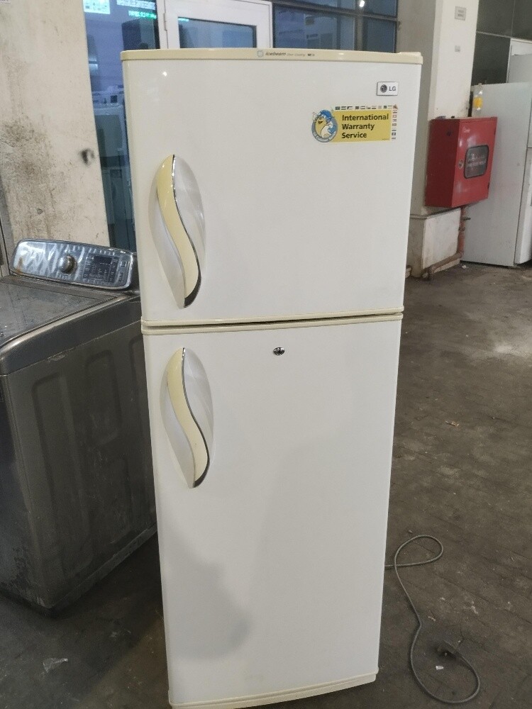 LG Fridge like new fridge Sale - 1