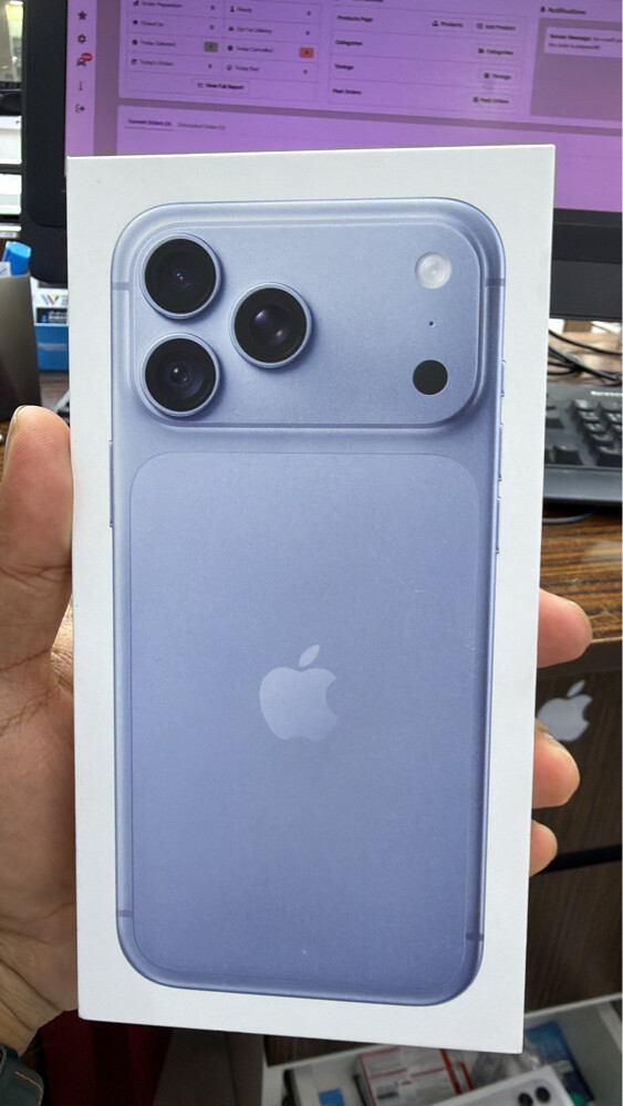 iphone 18Pro Max 256GB (Glacier) - 1