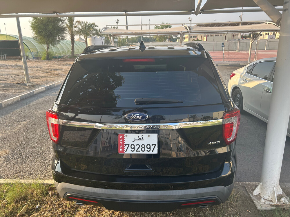 2017 Ford Explorer * Under warrant - 5