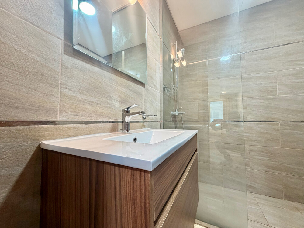 BIG OPPORTUNITY 2 BHK IN LUSAIL - 3