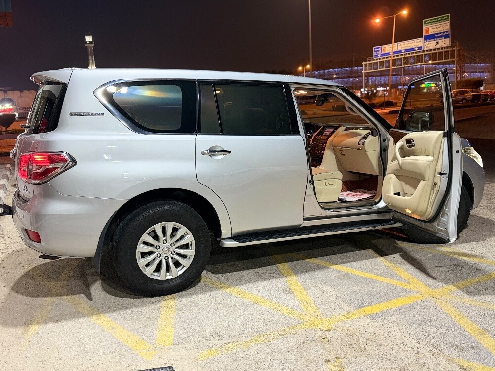 Nissan patrol 2017 LE - 15