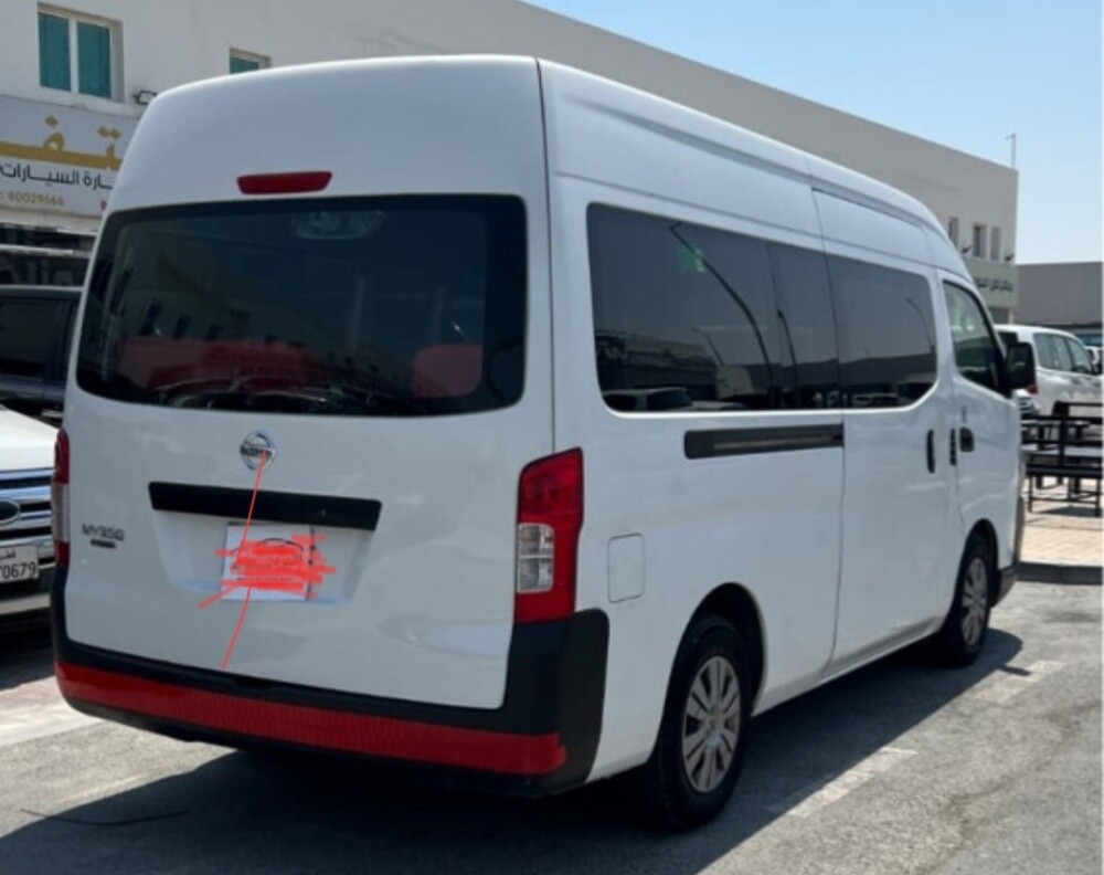 Nissan Urvan bus for rent - 3
