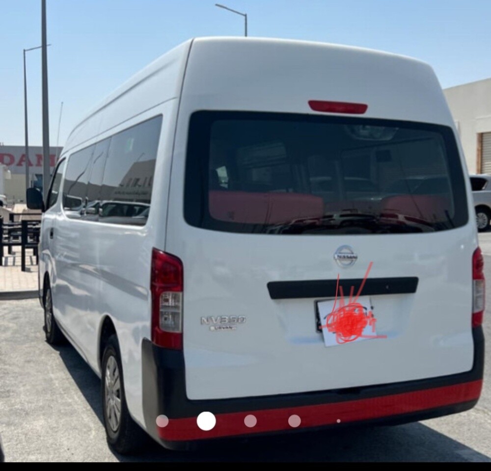 Nissan Urvan bus for rent - 4