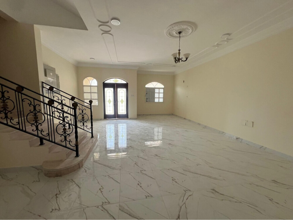 lovely 5bedroom compound villa  - 1