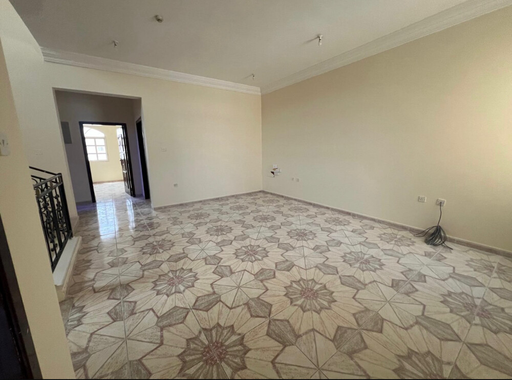 lovely 5bedroom compound villa  - 5