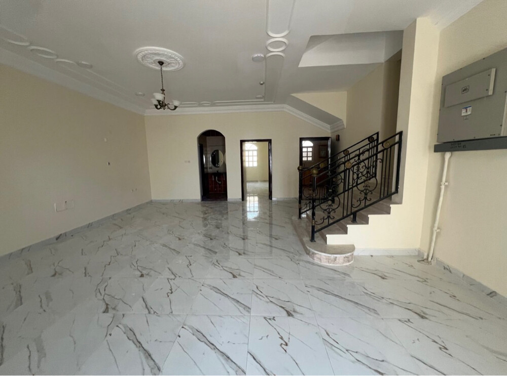 lovely 5bedroom compound villa  - 2