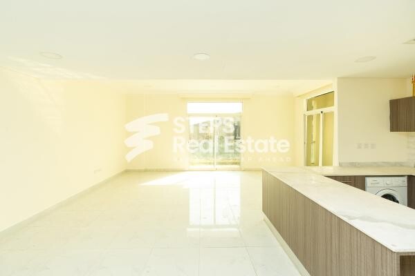 Apartment with Balcony in Lusail - 2