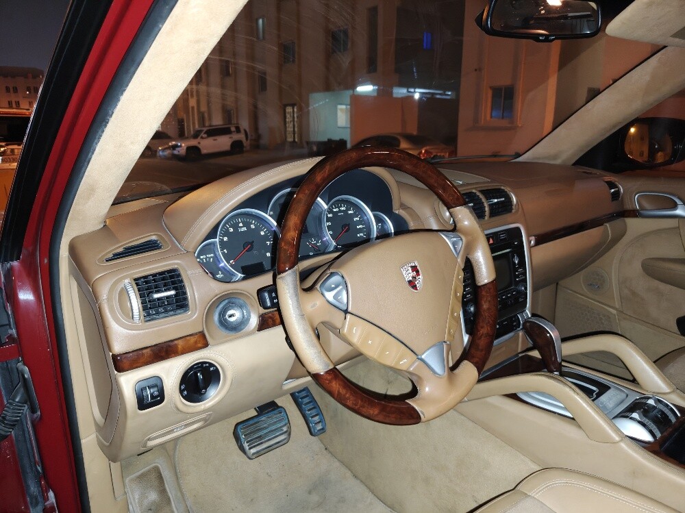 بورش 2009 جي أي اس 8 سلندر - 12