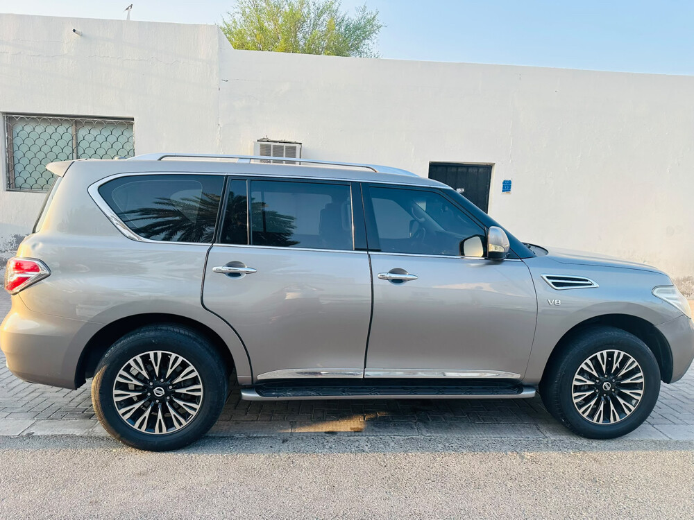 NISSAN PATROL PLATINUM 2012 - 3
