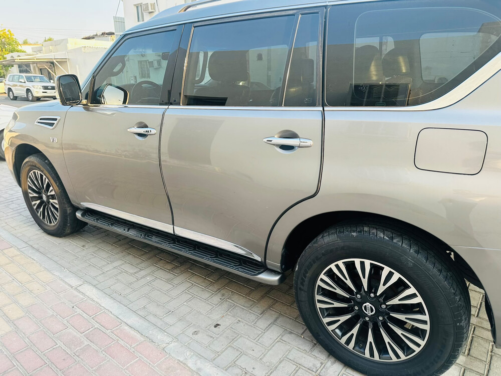 NISSAN PATROL PLATINUM 2012 - 4