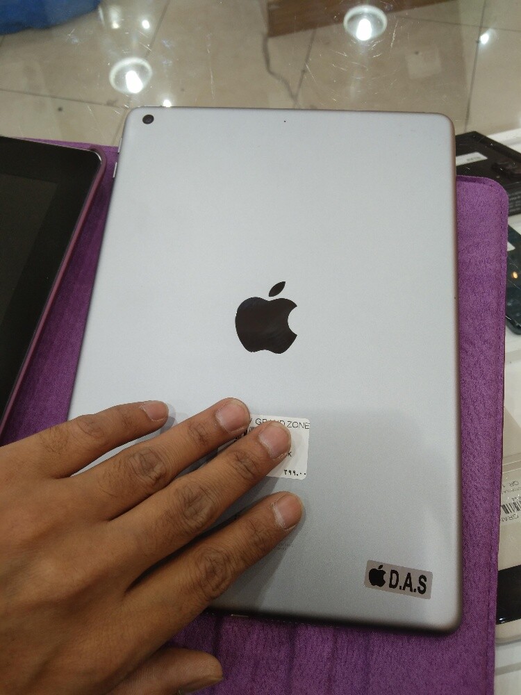 I pad 8 - 2
