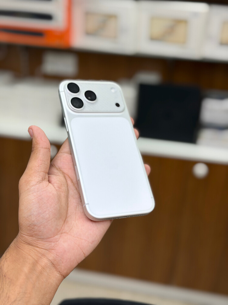 iPhone 17 Pro Max 256 GB - 4