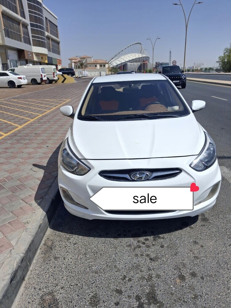 Hyundai accent - 2