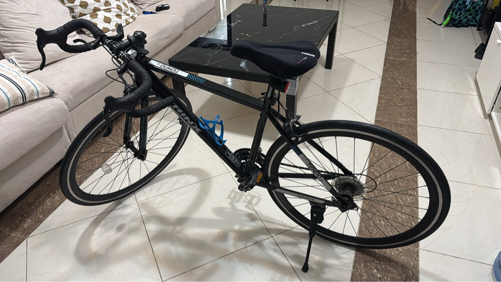 Road bike Trinx Tempo - 1