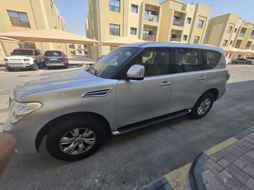 Nissan Patrol SE - 1