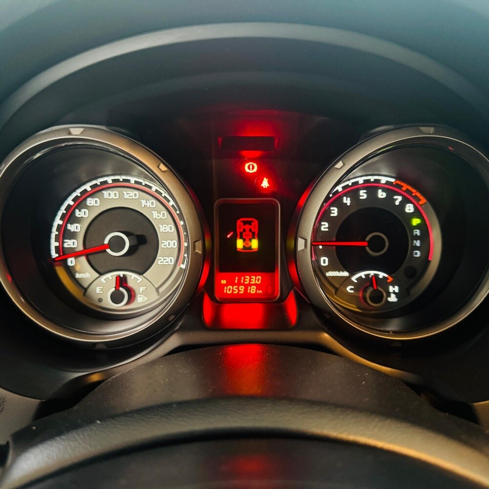 Mitsubishi pajero 2022 - 4