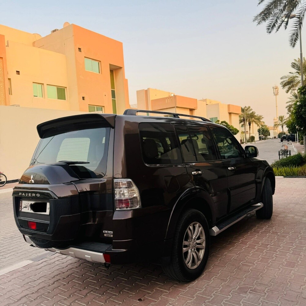 Mitsubishi pajero 2022 - 15