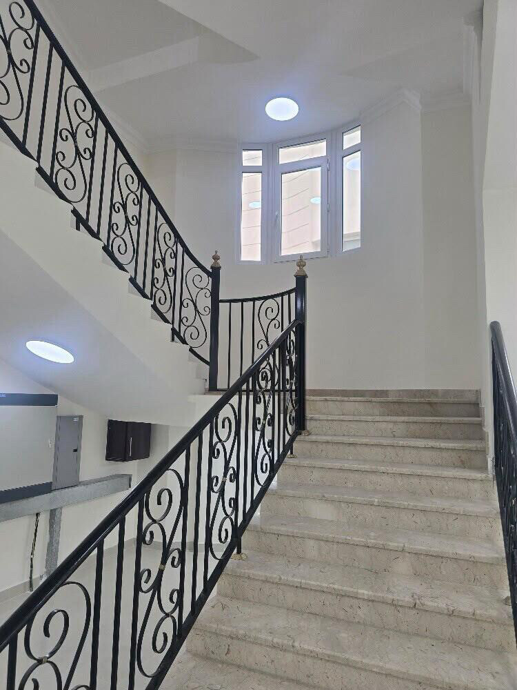 الثمامة اول ساكن تشطيب مميز  - 8