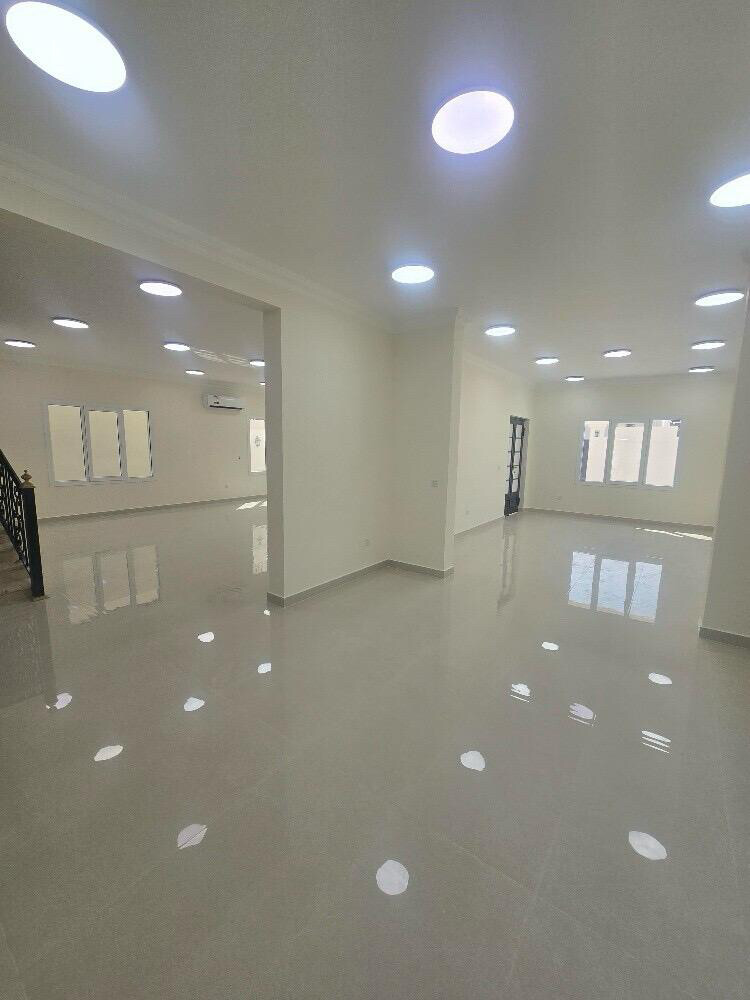 الثمامة اول ساكن تشطيب مميز  - 3