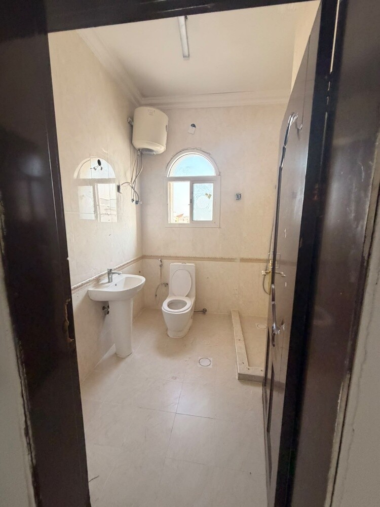 للبيع فيلا بالوكير
مساحه 450م - 5
